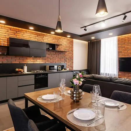 Modern Style Apartment 利沃夫 外观 照片